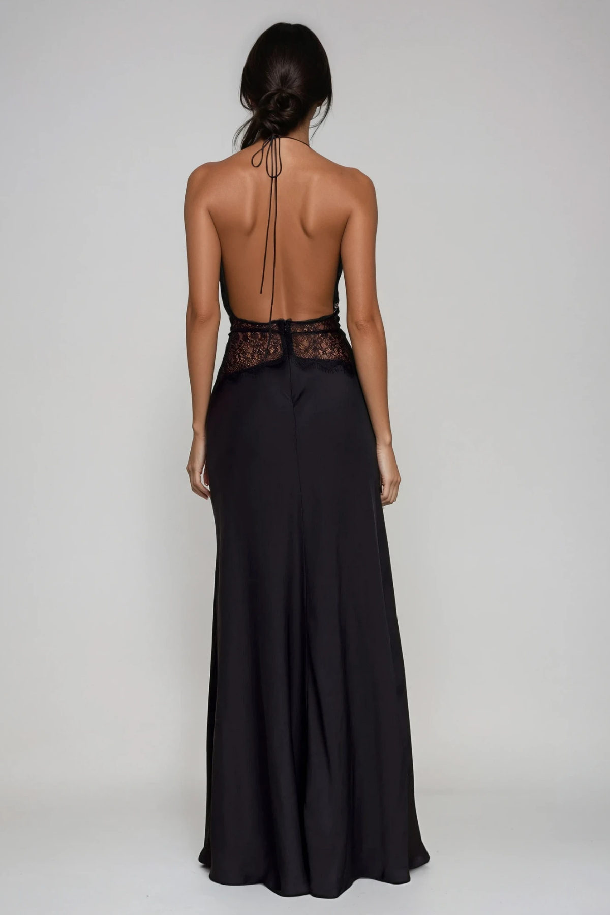 SELINA | Rückenfreies Maxikleid