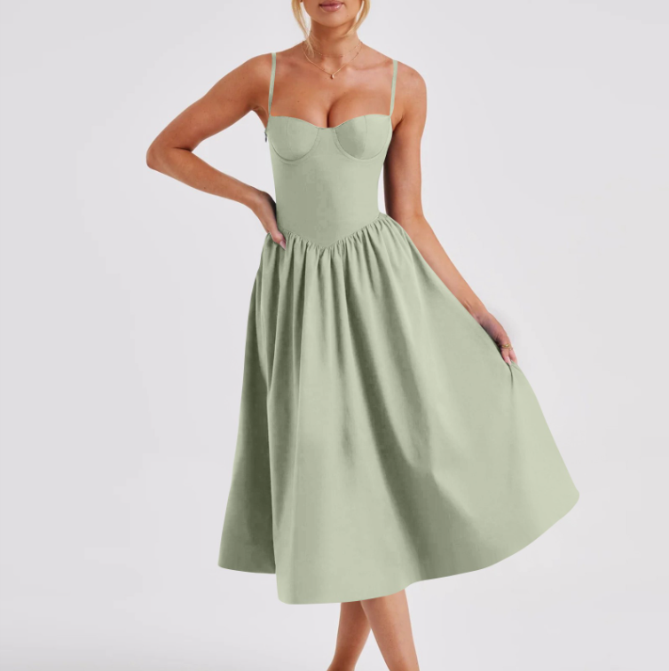 CLARA | Bust Swing