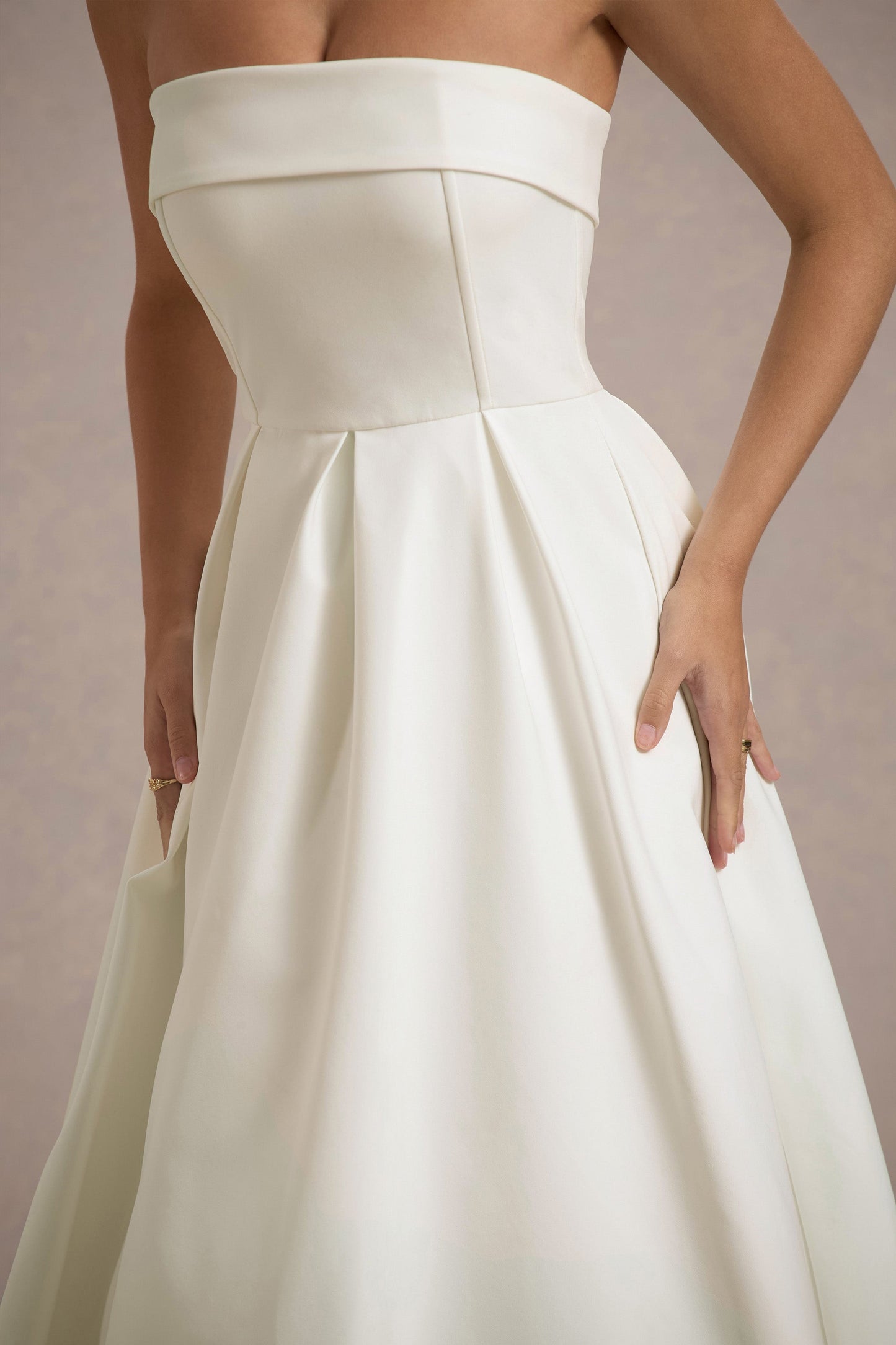 ANNE | Moderne Muse