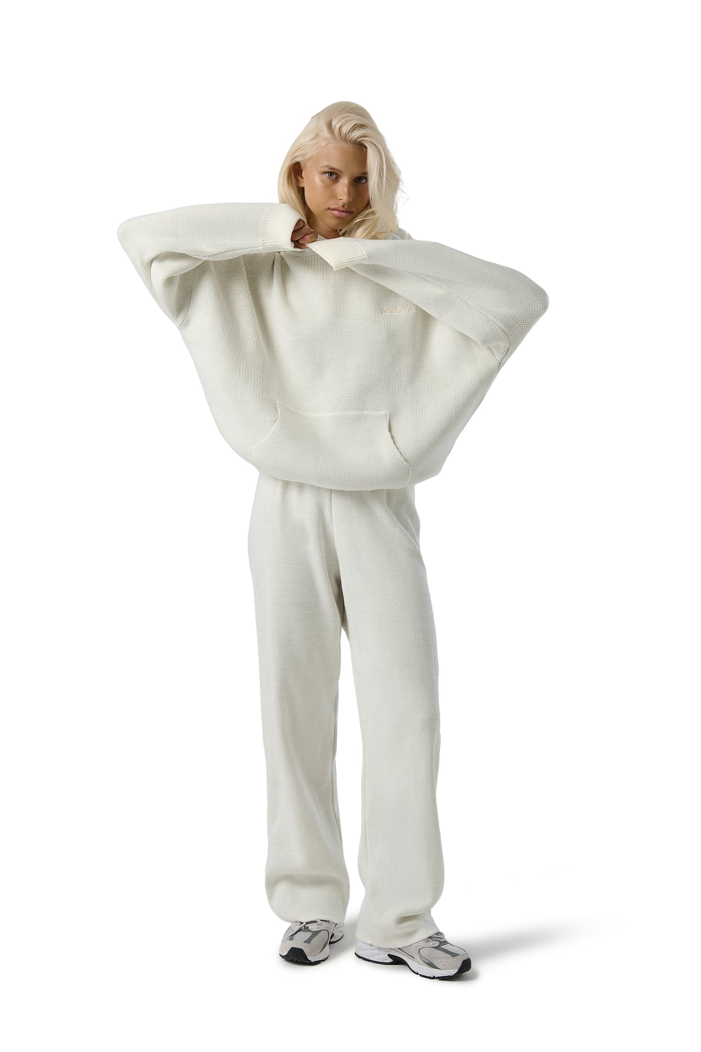 MIEL | Gestricktes Hoodie-Set
