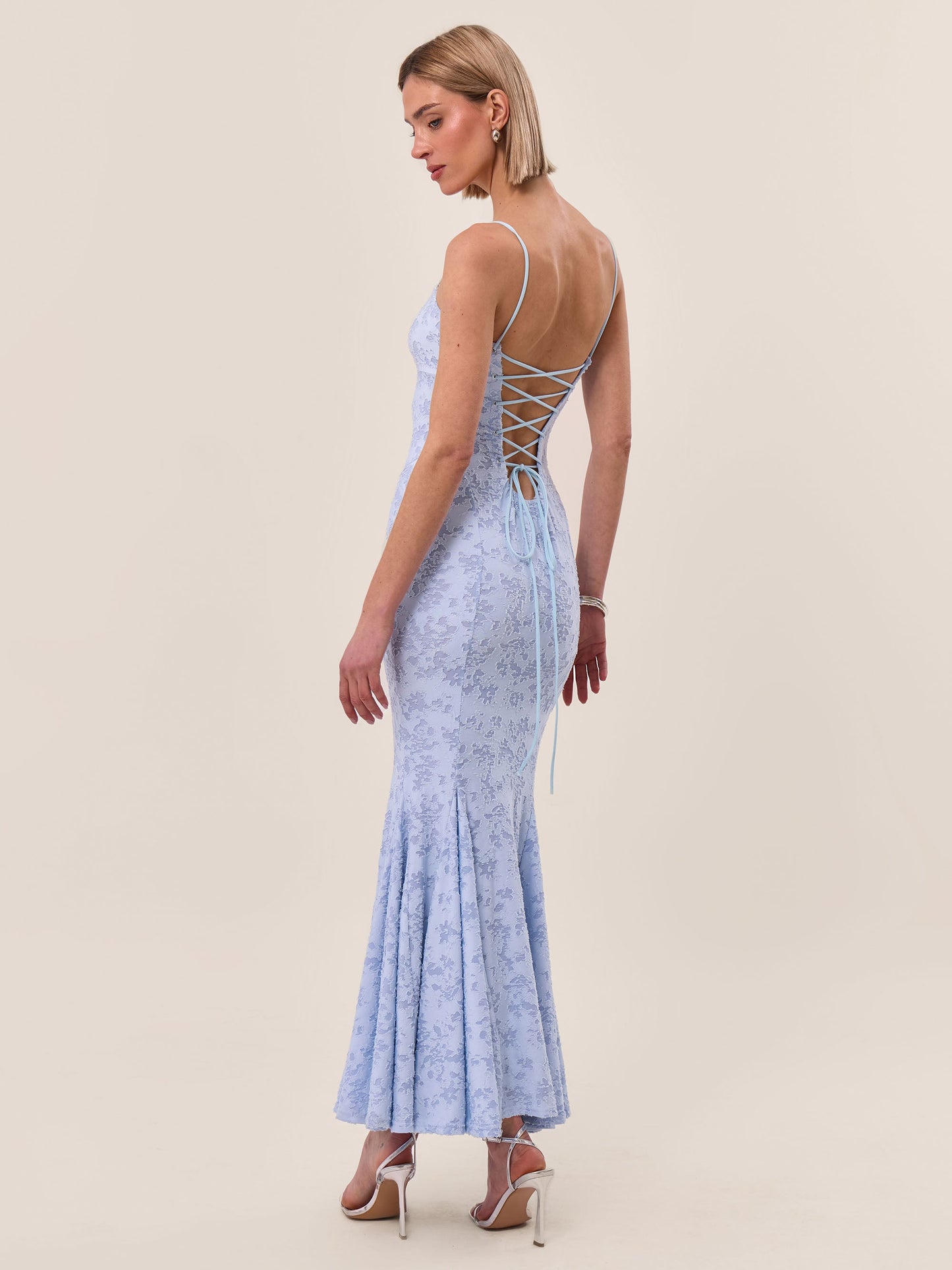 MADELYN | Fischschwanz-Maxikleid