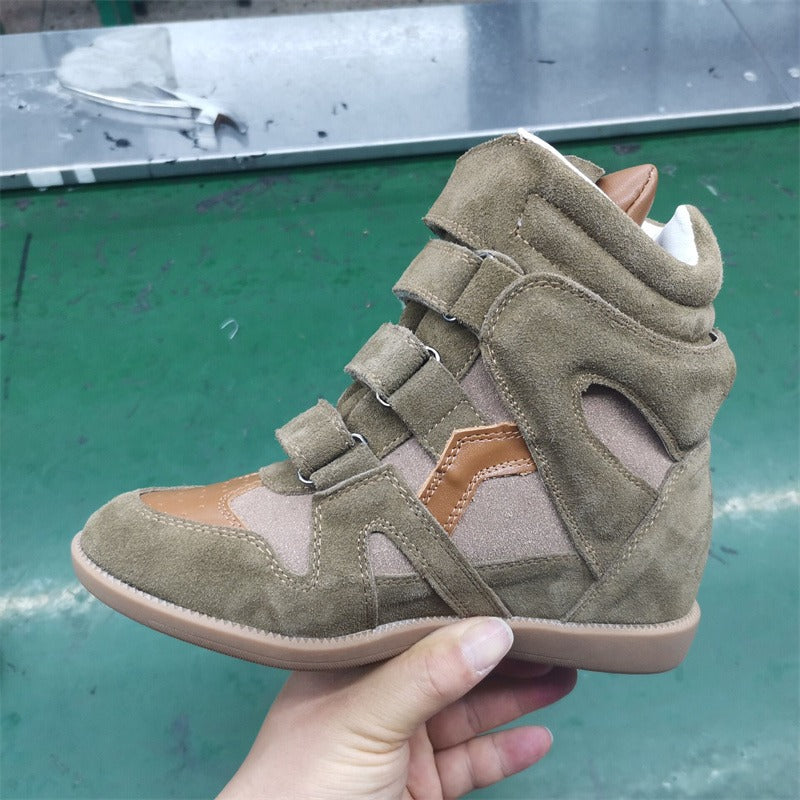 ISA | Schlanke Keilsneakers aus Leder