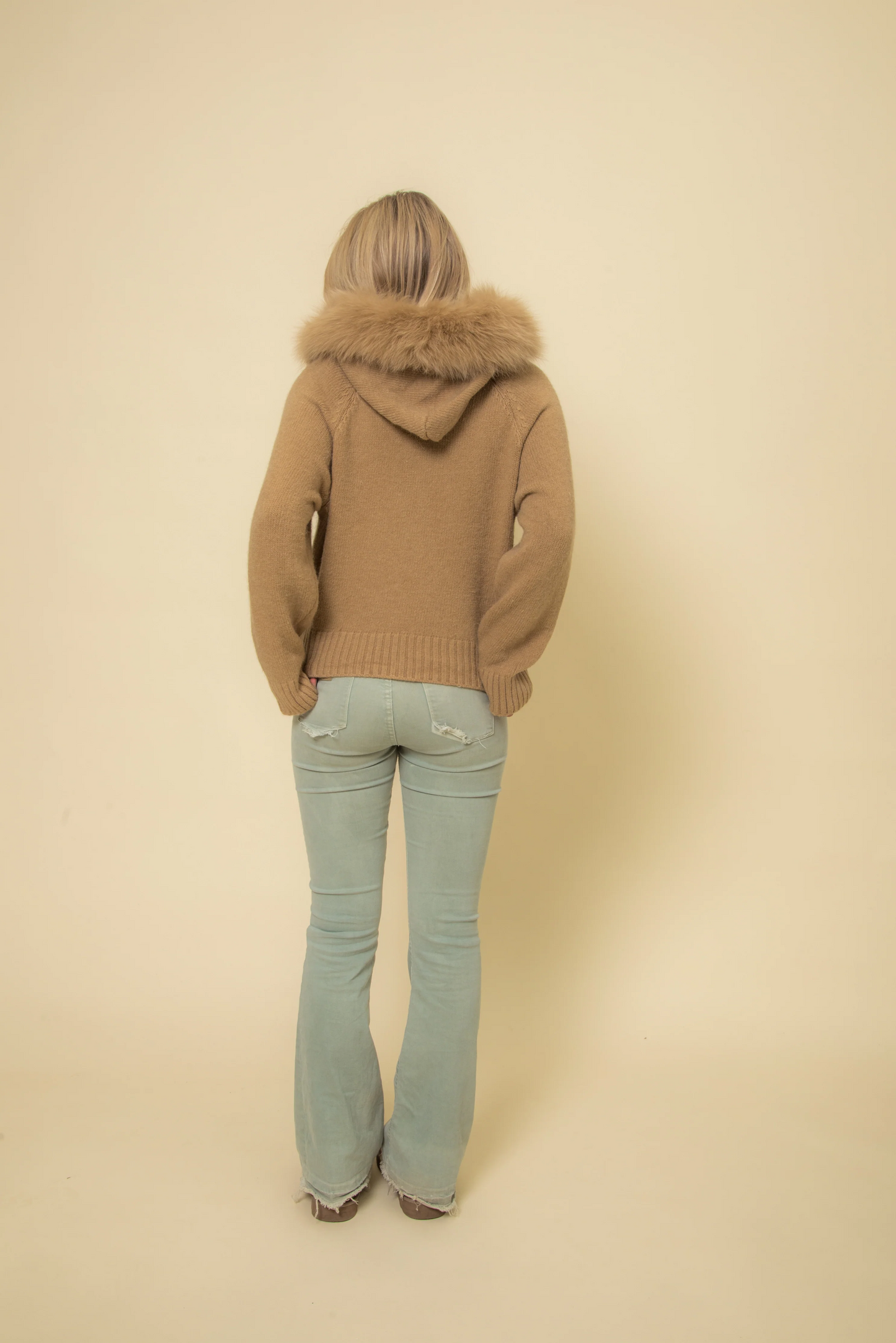 GLENDA | Schicke Pelzkragen-Strick-Kapuzenjacke