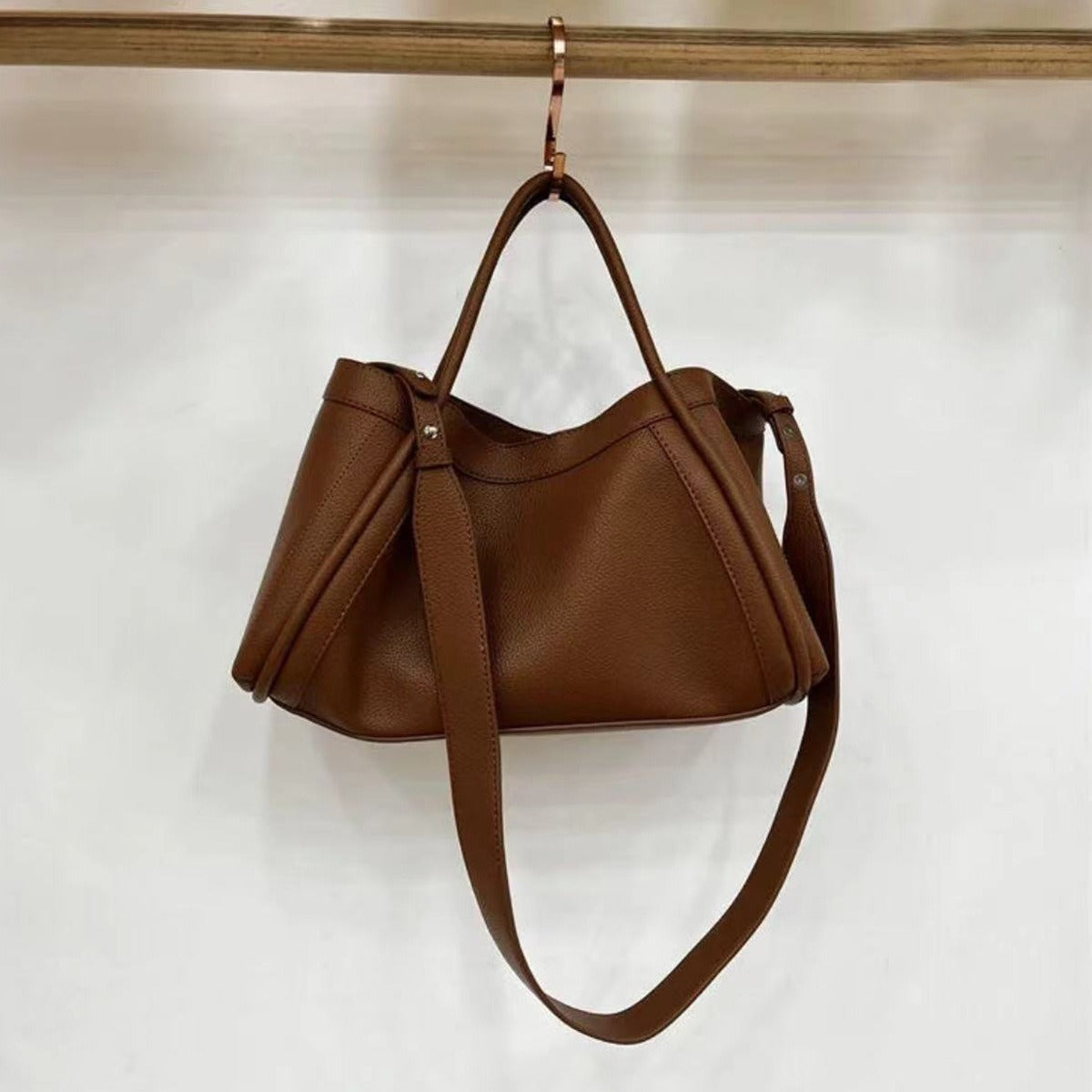 MALOU | Schicke Tragetasche mit Kosmetiktasche