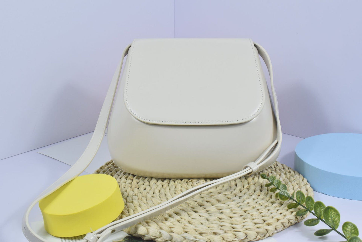 IDA | Minimalistische Kastanienbraune Umhängetasche