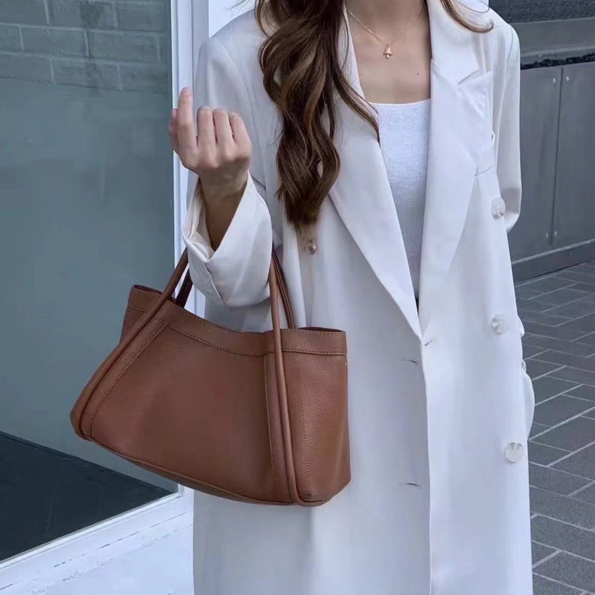 MALOU | Schicke Tragetasche mit Kosmetiktasche