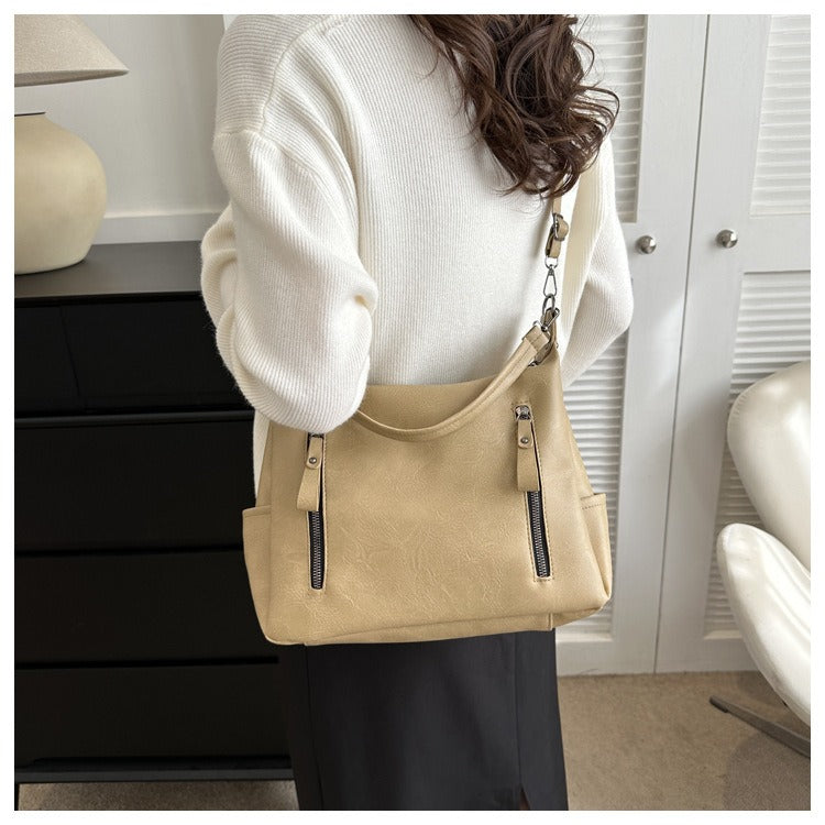 ELARA | Schlanke Crossbody-Tasche aus Leder