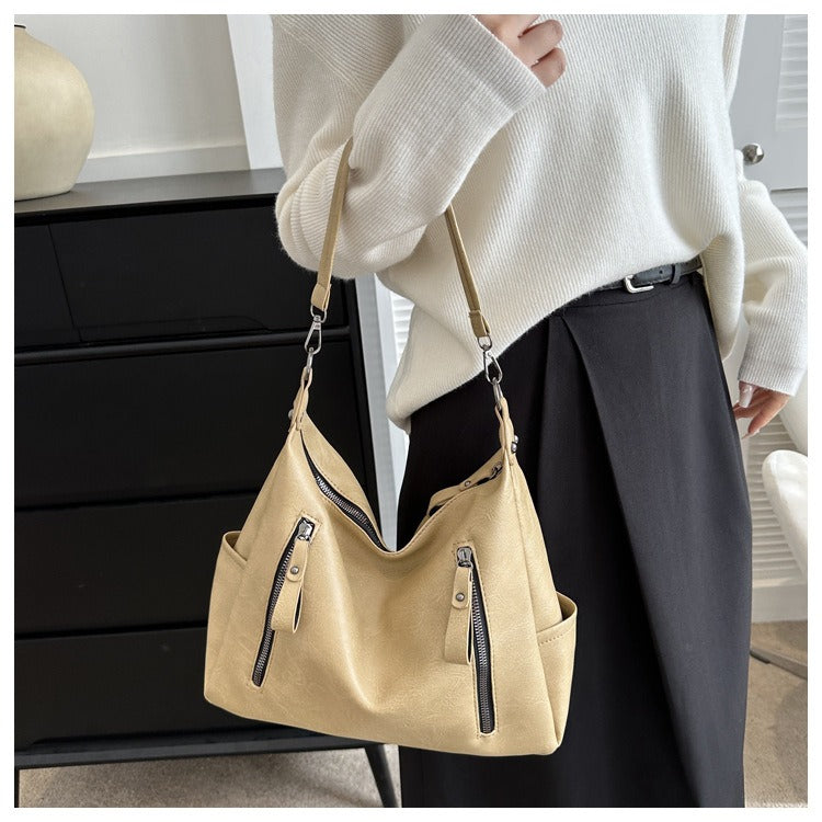 ELARA | Schlanke Crossbody-Tasche aus Leder