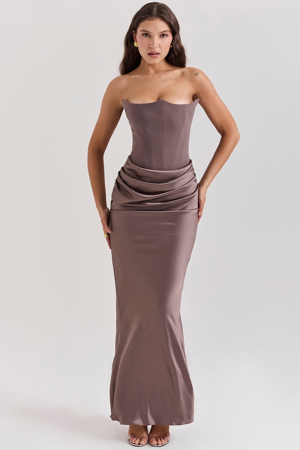 MILA | Kurven Kleid