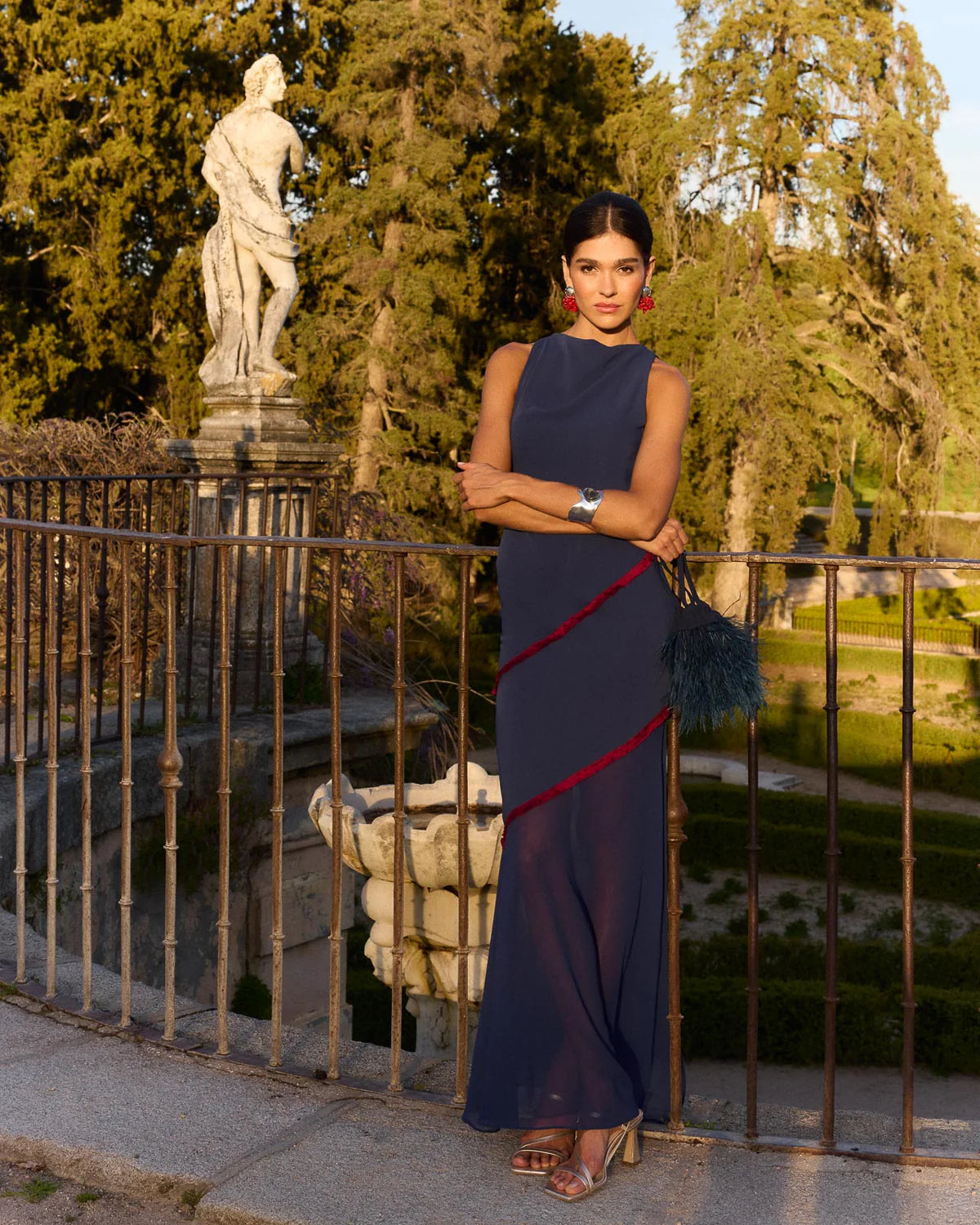 GRACIE | Marineblaues Chiffonkleid