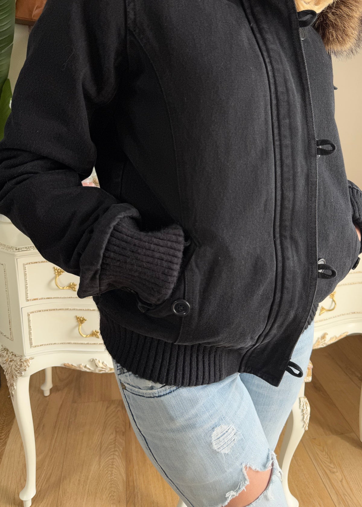 EMERY | Kapuzenjacke mit Fellbesatz und Knopfverschluss