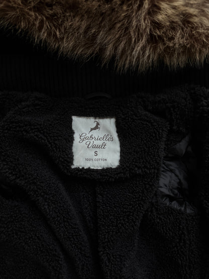 EMERY | Kapuzenjacke mit Fellbesatz und Knopfverschluss