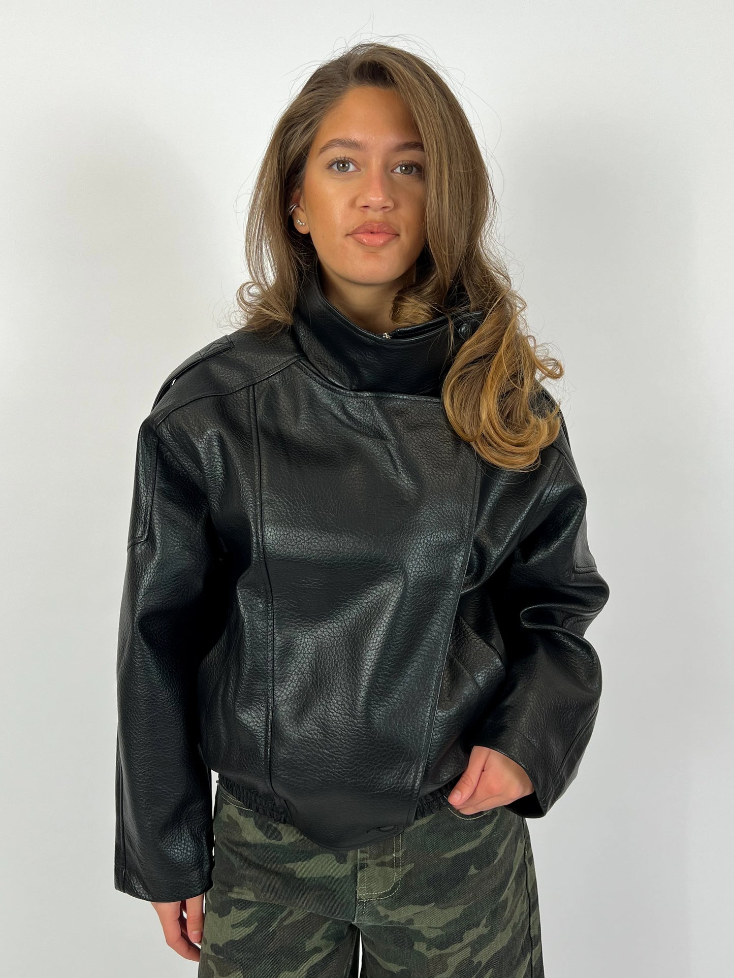 LAUREN | Oversized Kunstlederjacke
