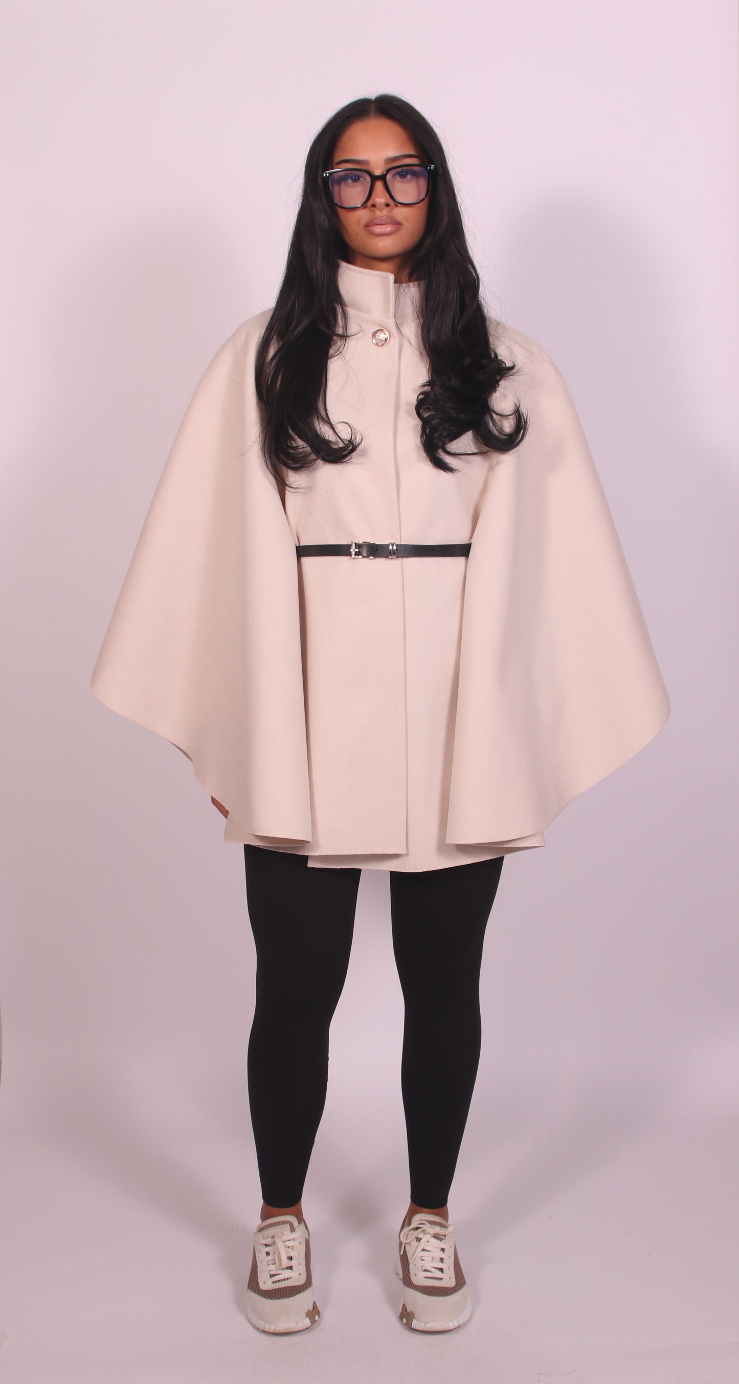 JANICE | Eleganter Cape-Mantel mit femininer Silhouette