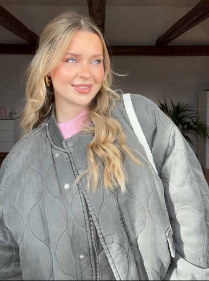 MALIN | Minimalistische Bomberjacke