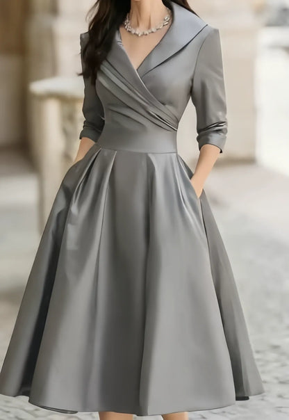 YARA | Wickel-Midikleid mit Kragen