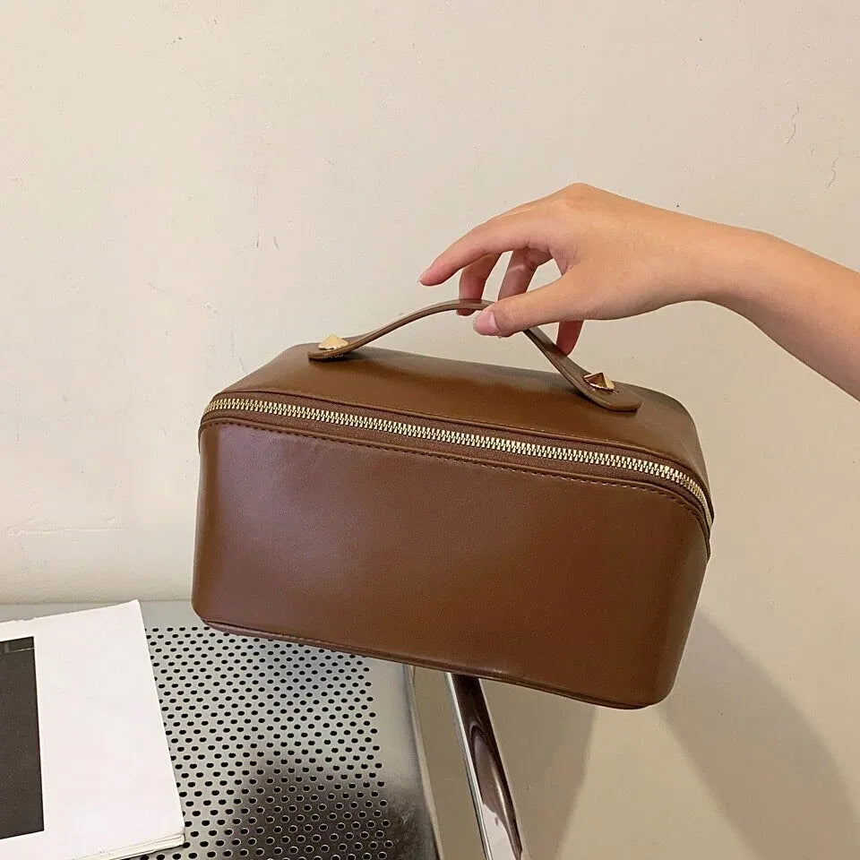 JADE | Sophisticated Cosmetic Bag