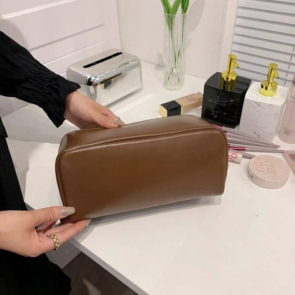 JADE | Sophisticated Cosmetic Bag