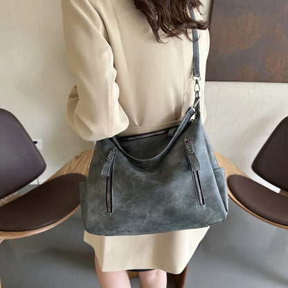 ELARA | Schlanke Crossbody-Tasche aus Leder