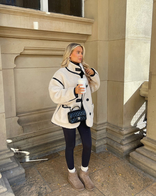 CALI | Elegante Teddyjacke
